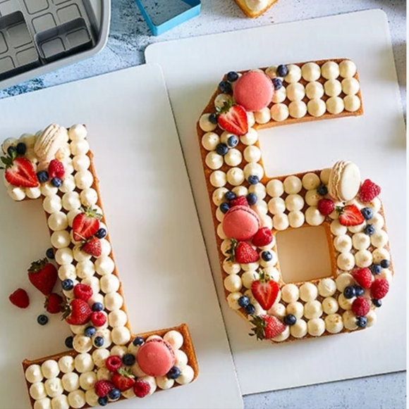 Pampered Chef Number & Letters Cake Pan - Picture 3 of 5